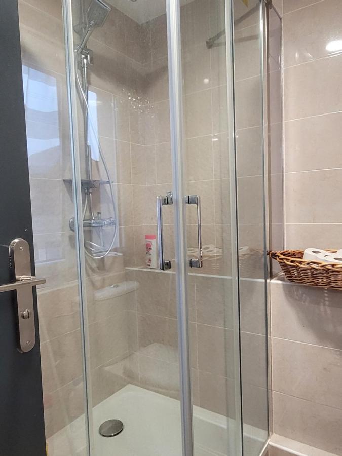 Coquet Appartement A 15Mn De Paris Et 10 Mn De Stade De France, Wifi, Netflix, Groslay المظهر الخارجي الصورة